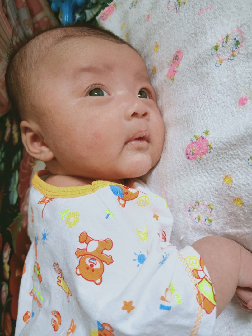 เด็กไกล้จะสองเดือน #1เดือน26วัน