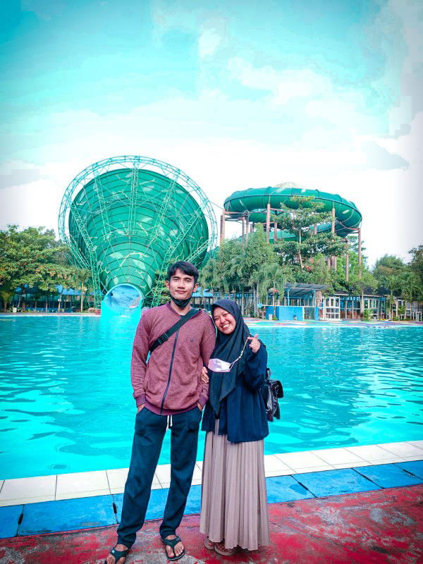 junita silviana profile icon