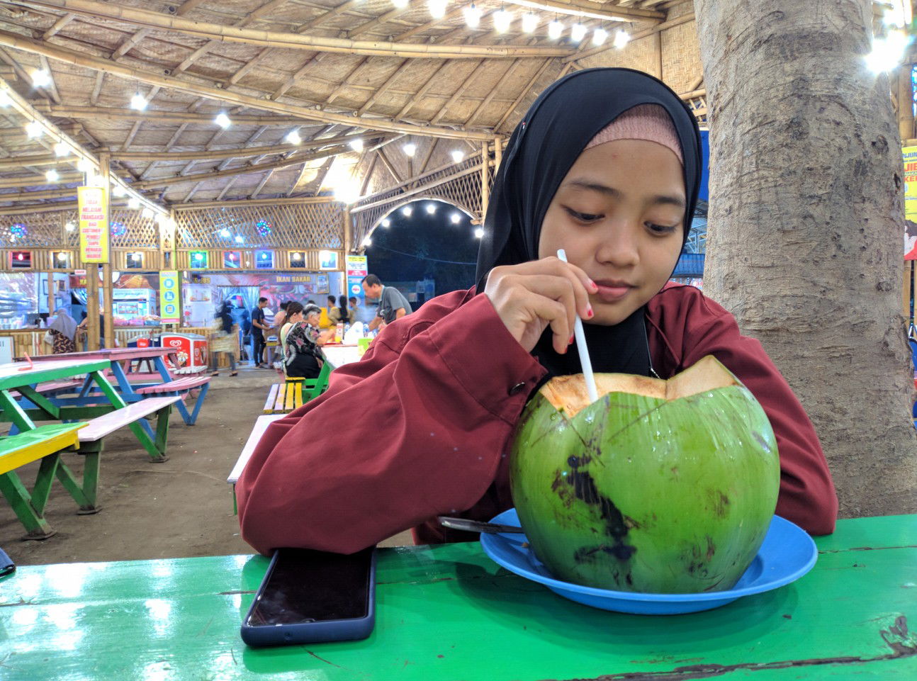 inas Fahmiyah profile icon