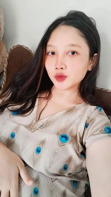 anisah sarah profile icon