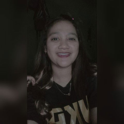 nuri eka sari profile icon