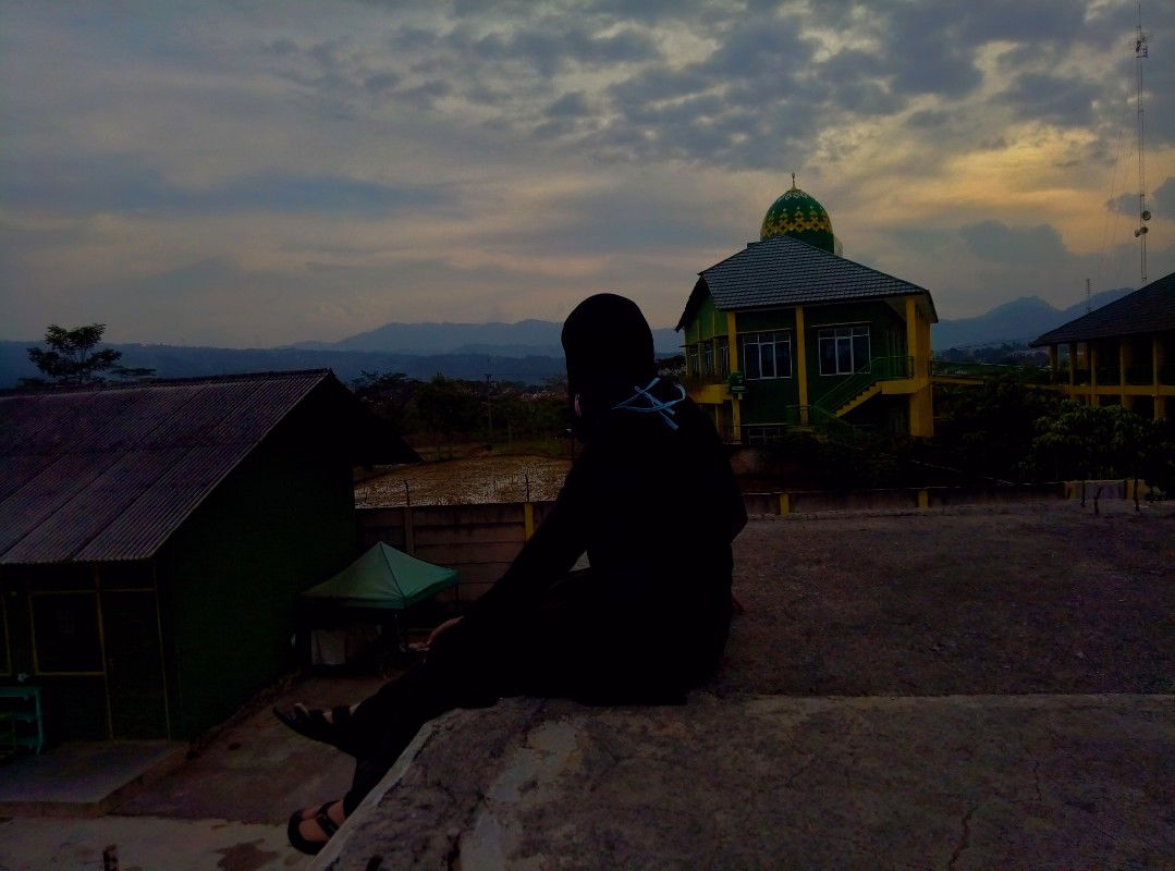 Annisa Trst. profile icon