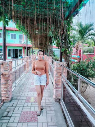 Maricris Flores profile icon