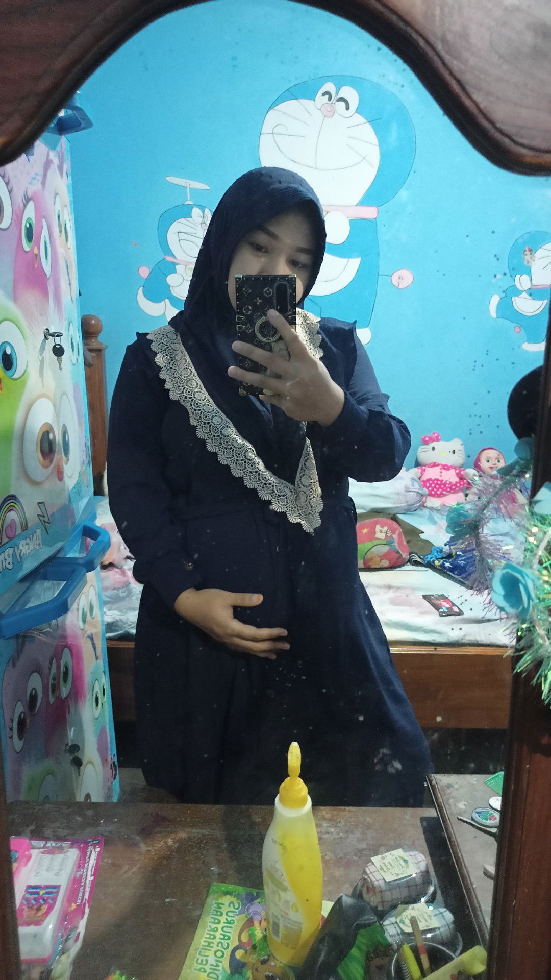 Rhiiea Adriani profile icon