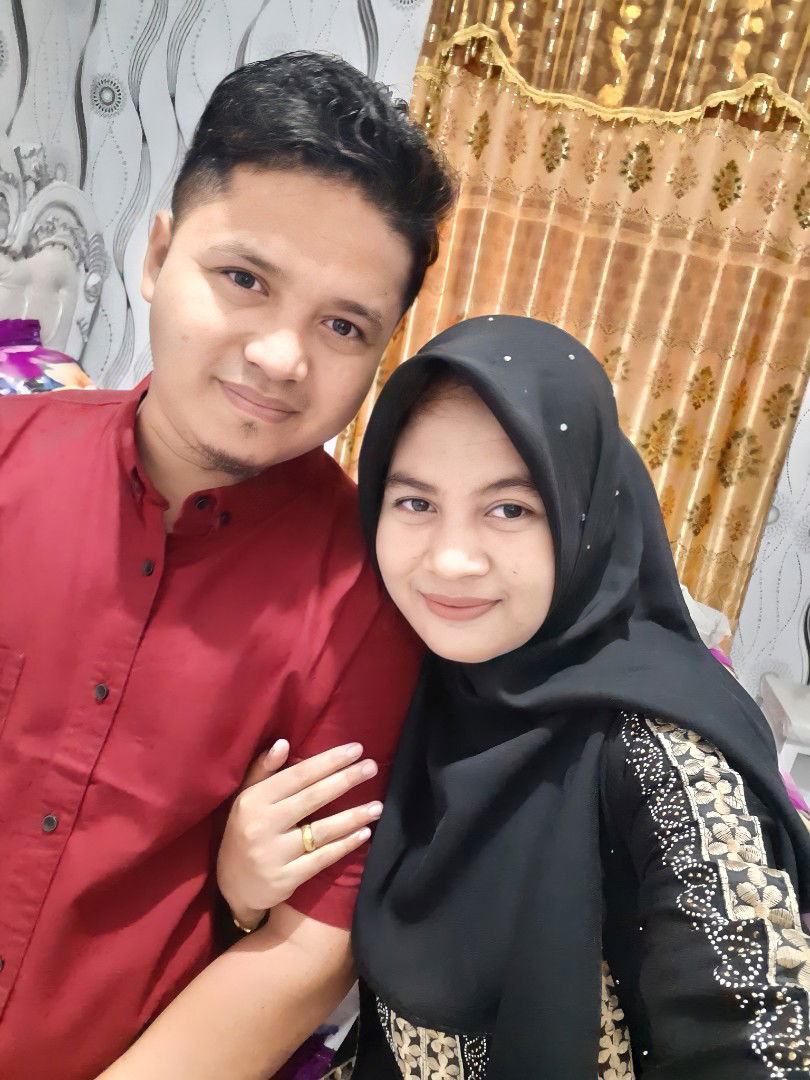 Rosi Yanti profile icon