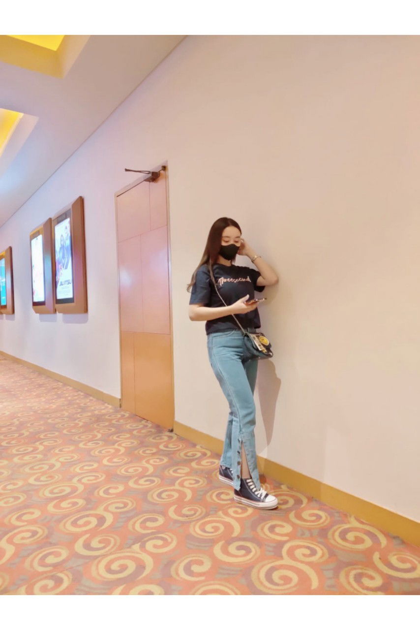 Nellyyana Sari profile icon