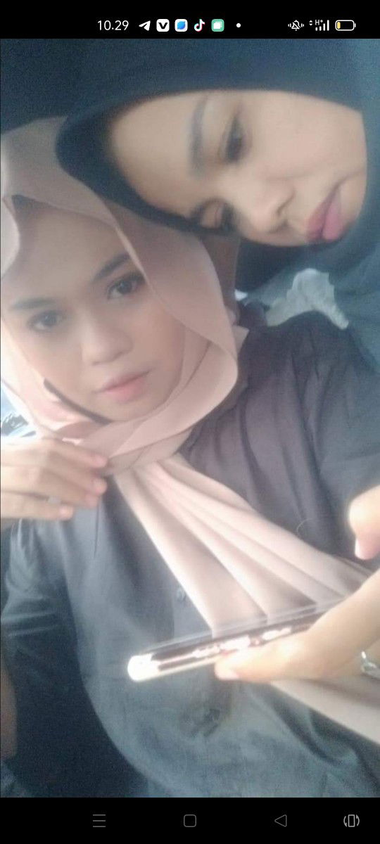 Nur Hayati profile icon