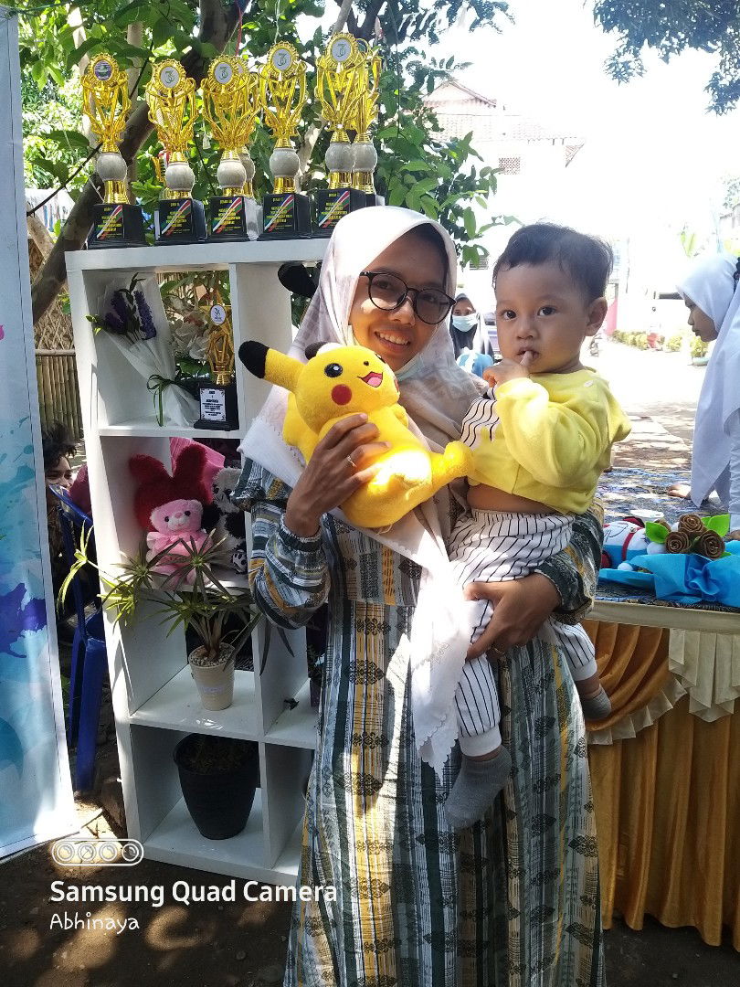 Fatima Tuzzahroh profile icon