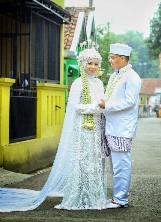 Rina Kurniawati profile icon