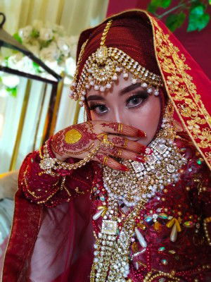 Ratna Sarianti profile icon