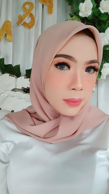 Baiq Wahyuningsih profile icon