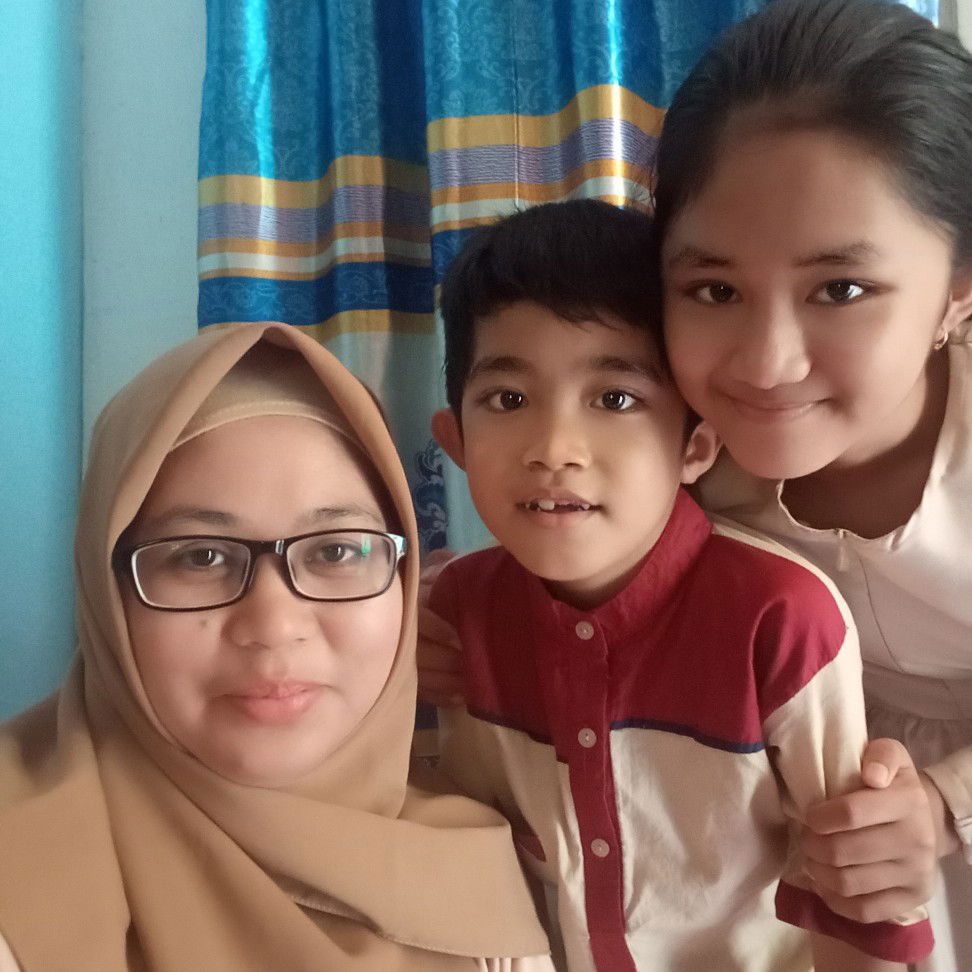 Nur Zahira Wahyuni profile icon