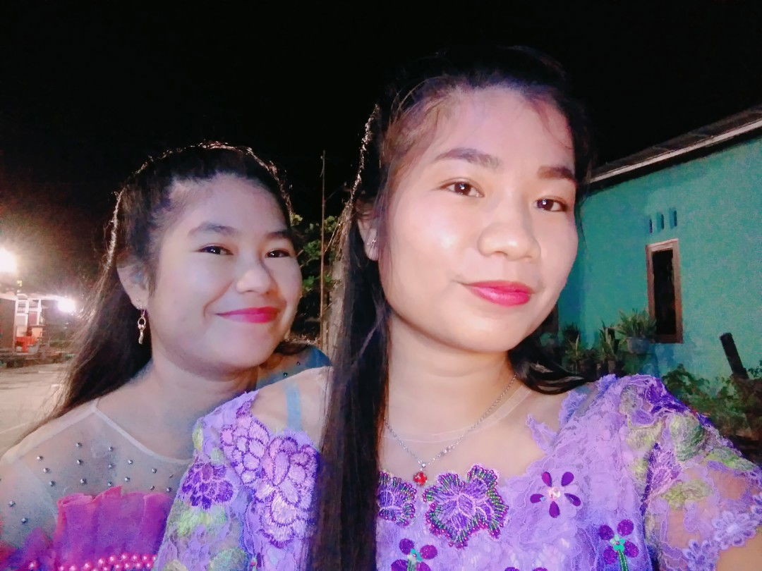 Teti Noverlina profile icon