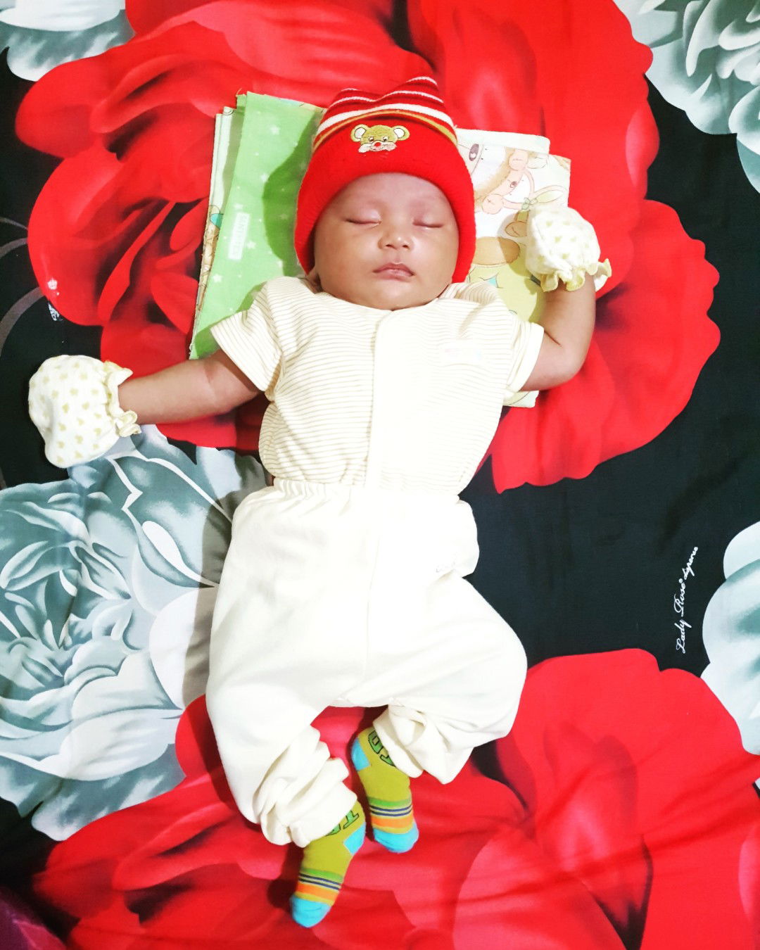 Atin Tri Wahyuni profile icon