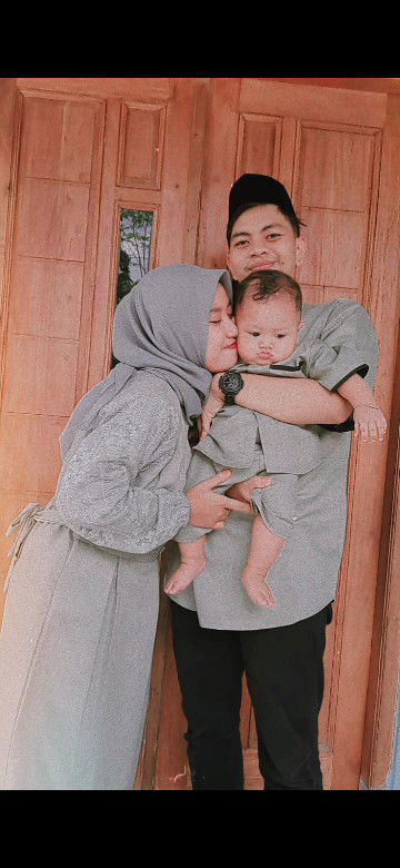 Ria Nur Indriana profile icon