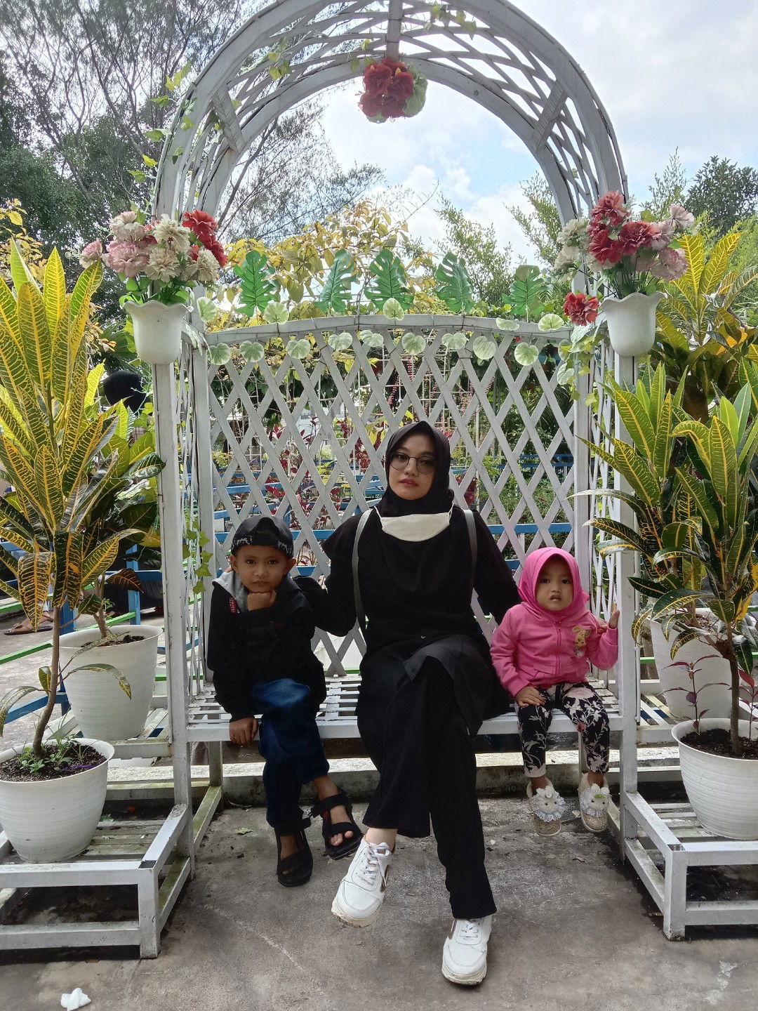 Pupu Purnamasari profile icon