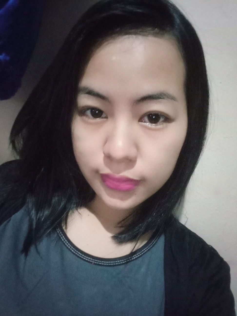 Titi sariyanti profile icon