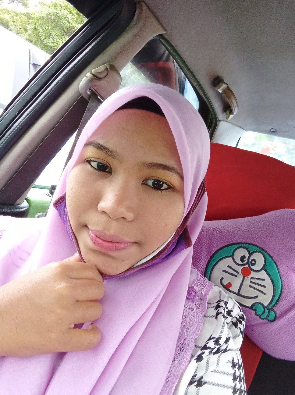 Aina Aqilah profile icon