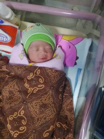 Amri Anggraini profile icon