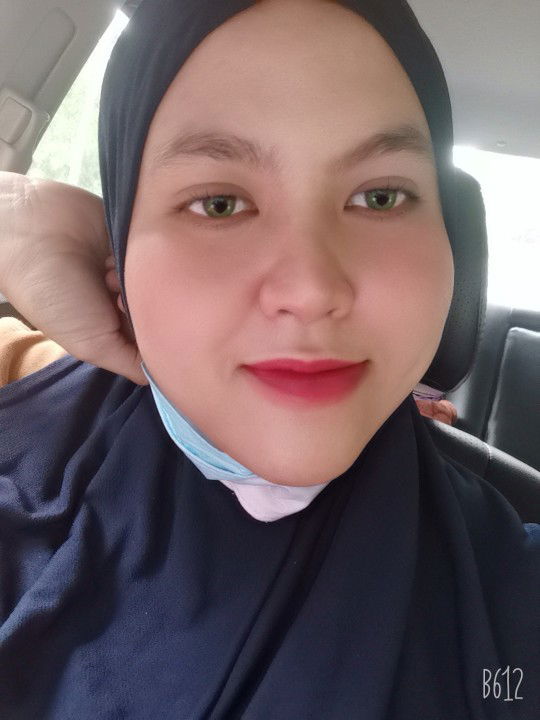 iliyana Johari profile icon