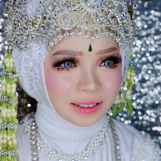 Siti sri Wahyuni profile icon