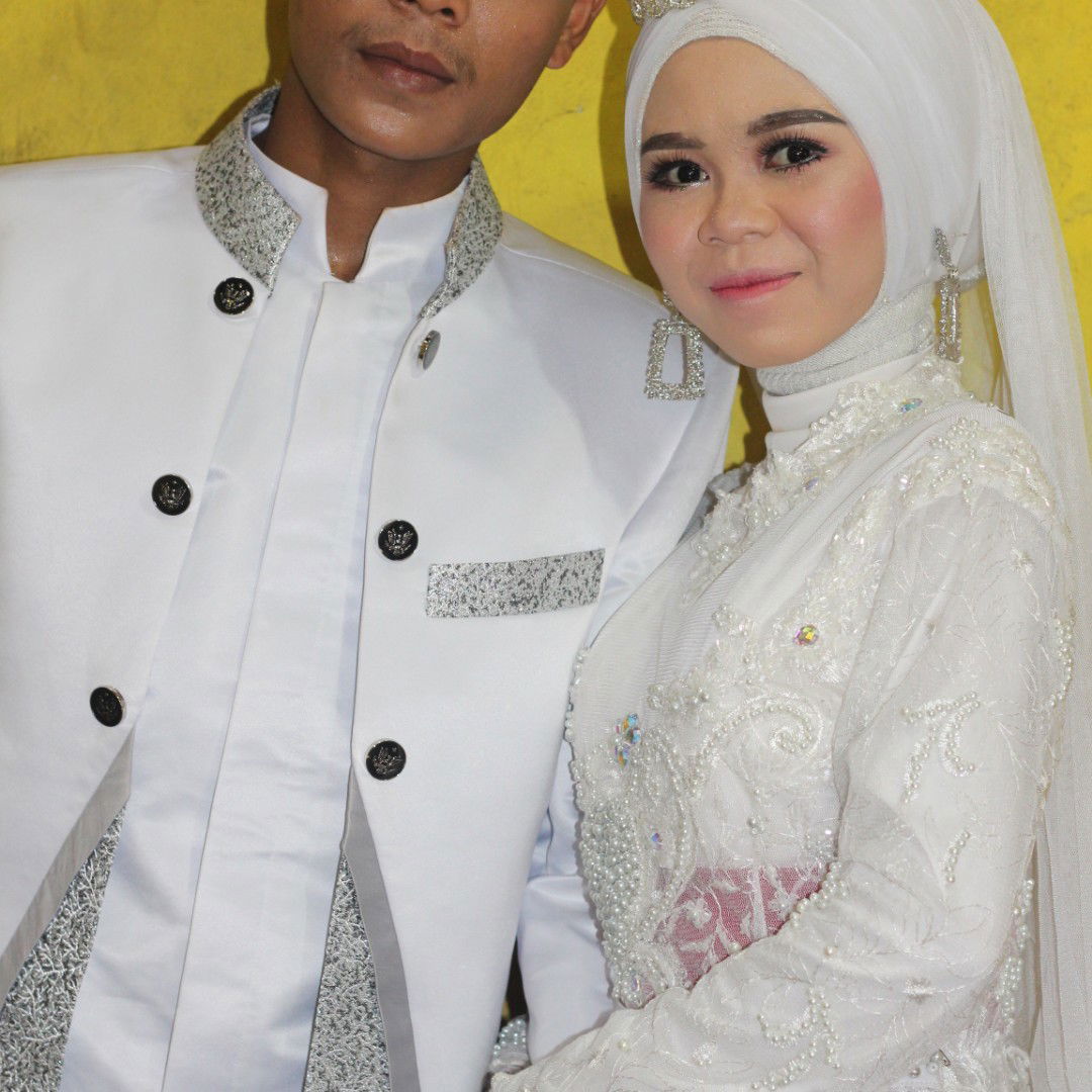 Hikmah Agustina profile icon