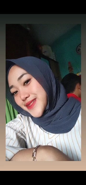 Devi Yuliani profile icon