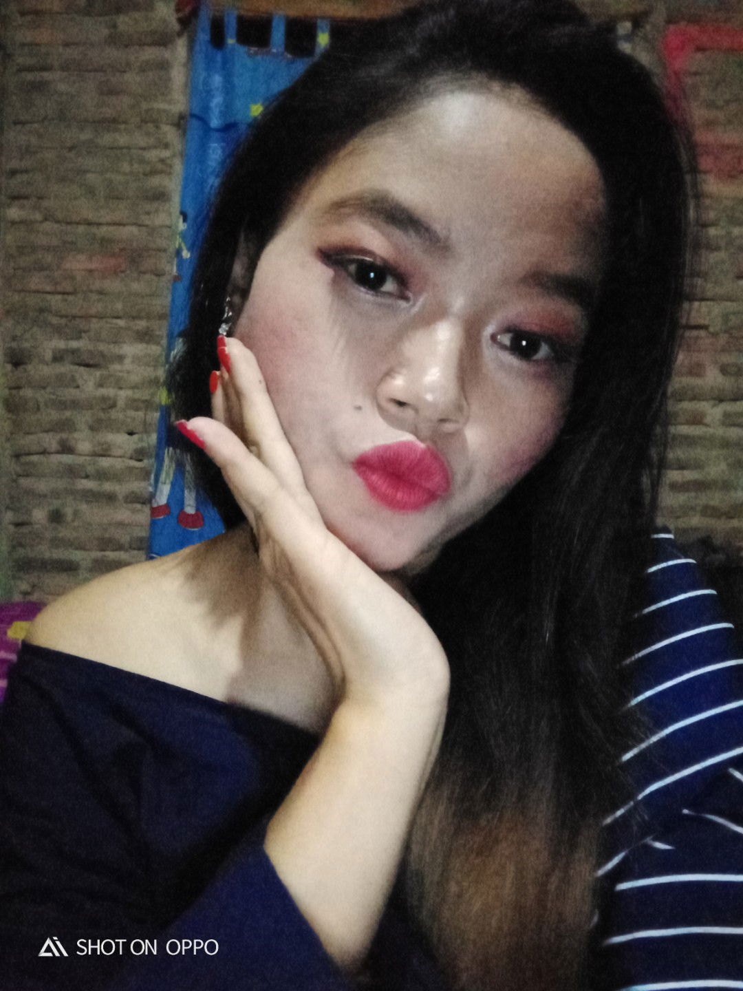 Retno Sari profile icon