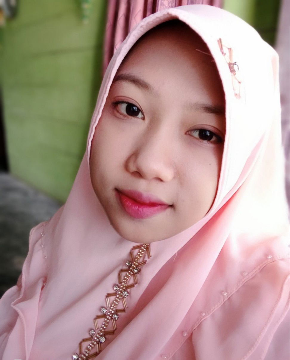 Ayu Lestari profile icon