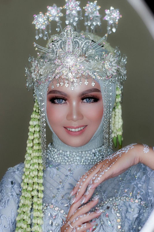 Putrisepdiani profile icon