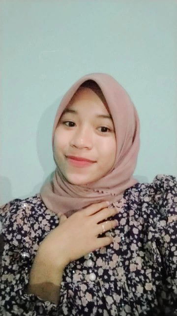 Ratna Dewi profile icon