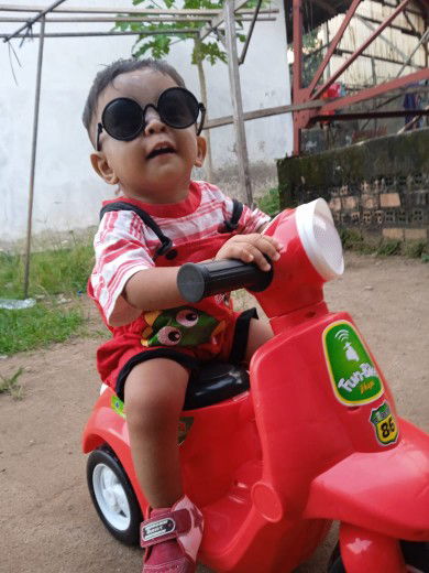 Mardia Puutra DA profile icon