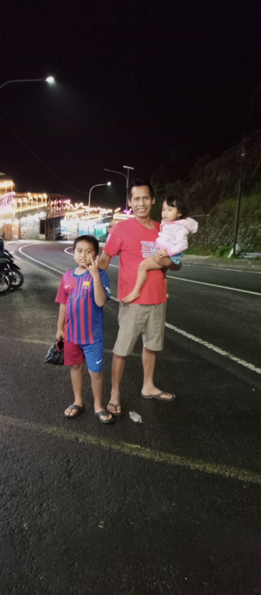 Astika Rose febrianita profile icon