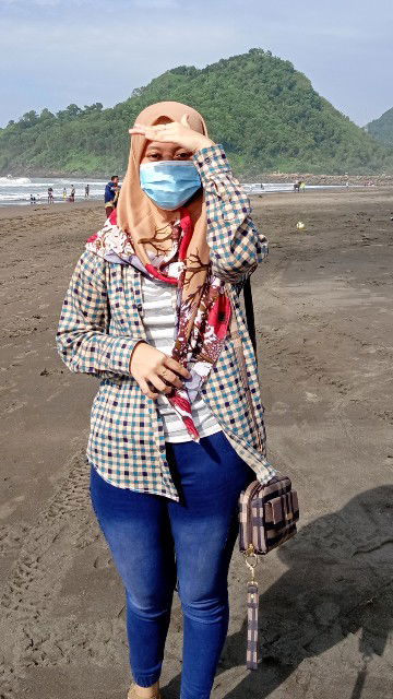 sri haryanti profile icon