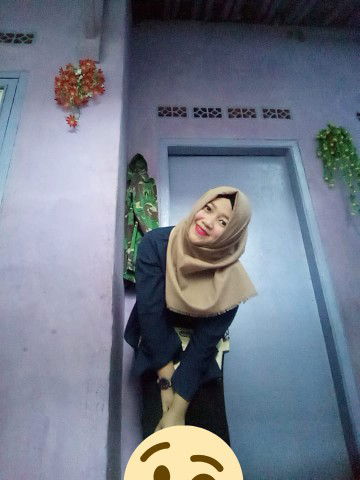 lisda candra azkiya profile icon