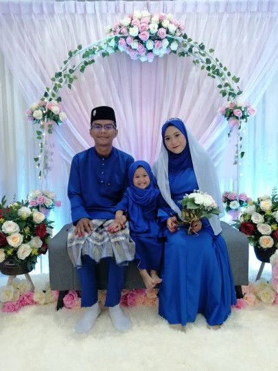 Nur Nazira profile icon