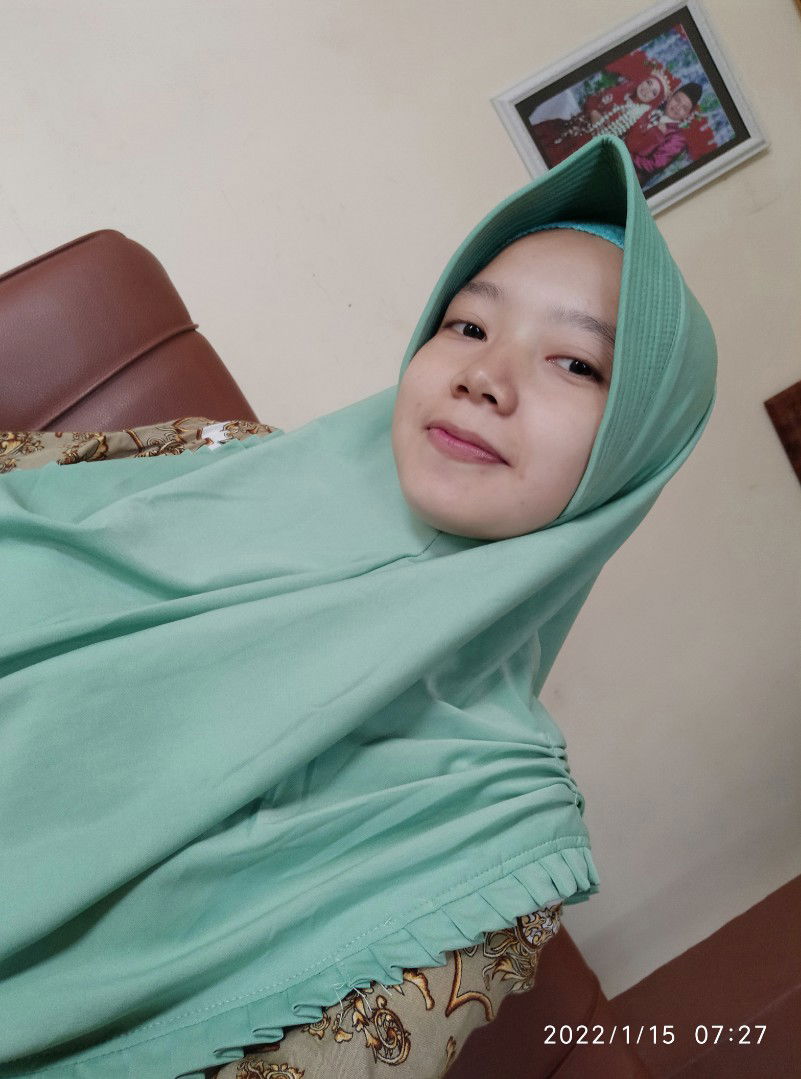 Lutfiyatul Azizah profile icon