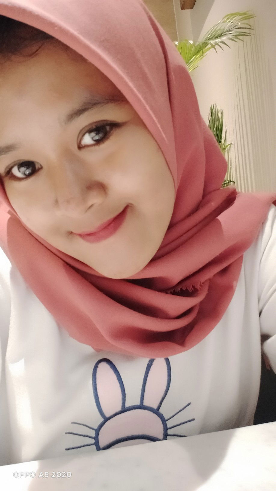 Fitri Nuroniyah profile icon