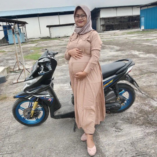 Nur Laela profile icon