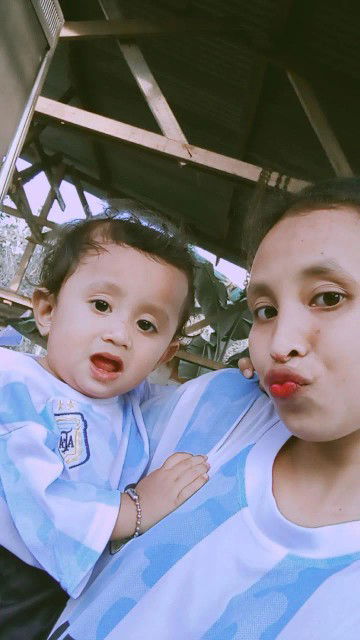 Vina Laurens profile icon