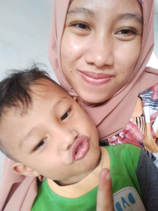 Febri Setianingrum profile icon