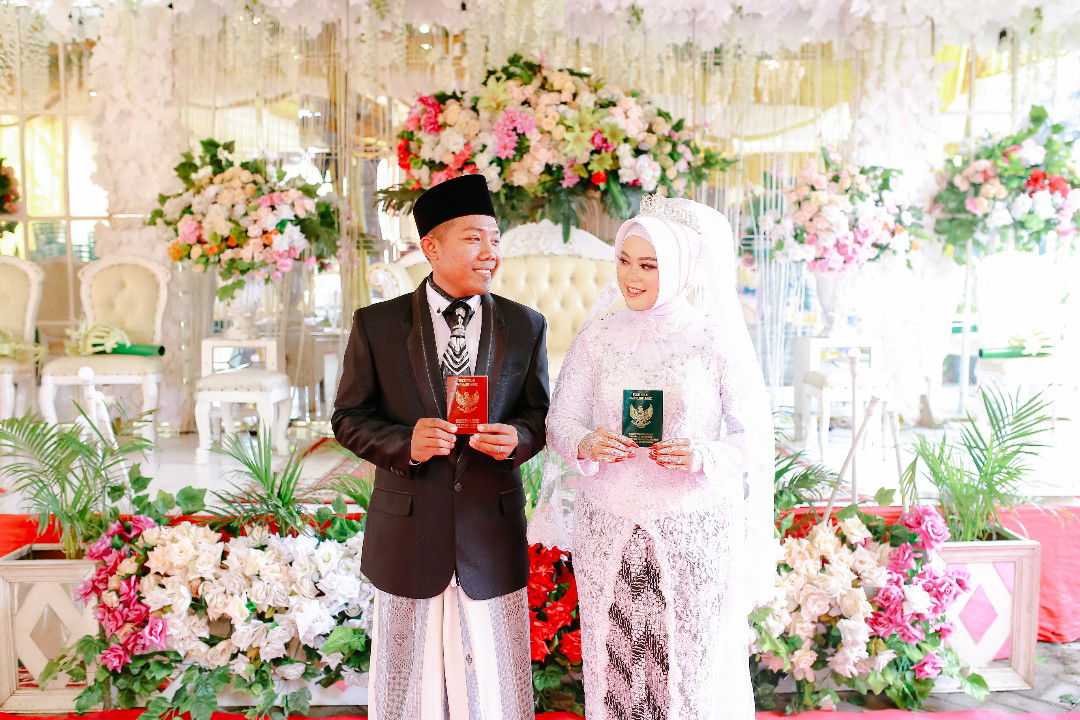 Eva Listiani profile icon