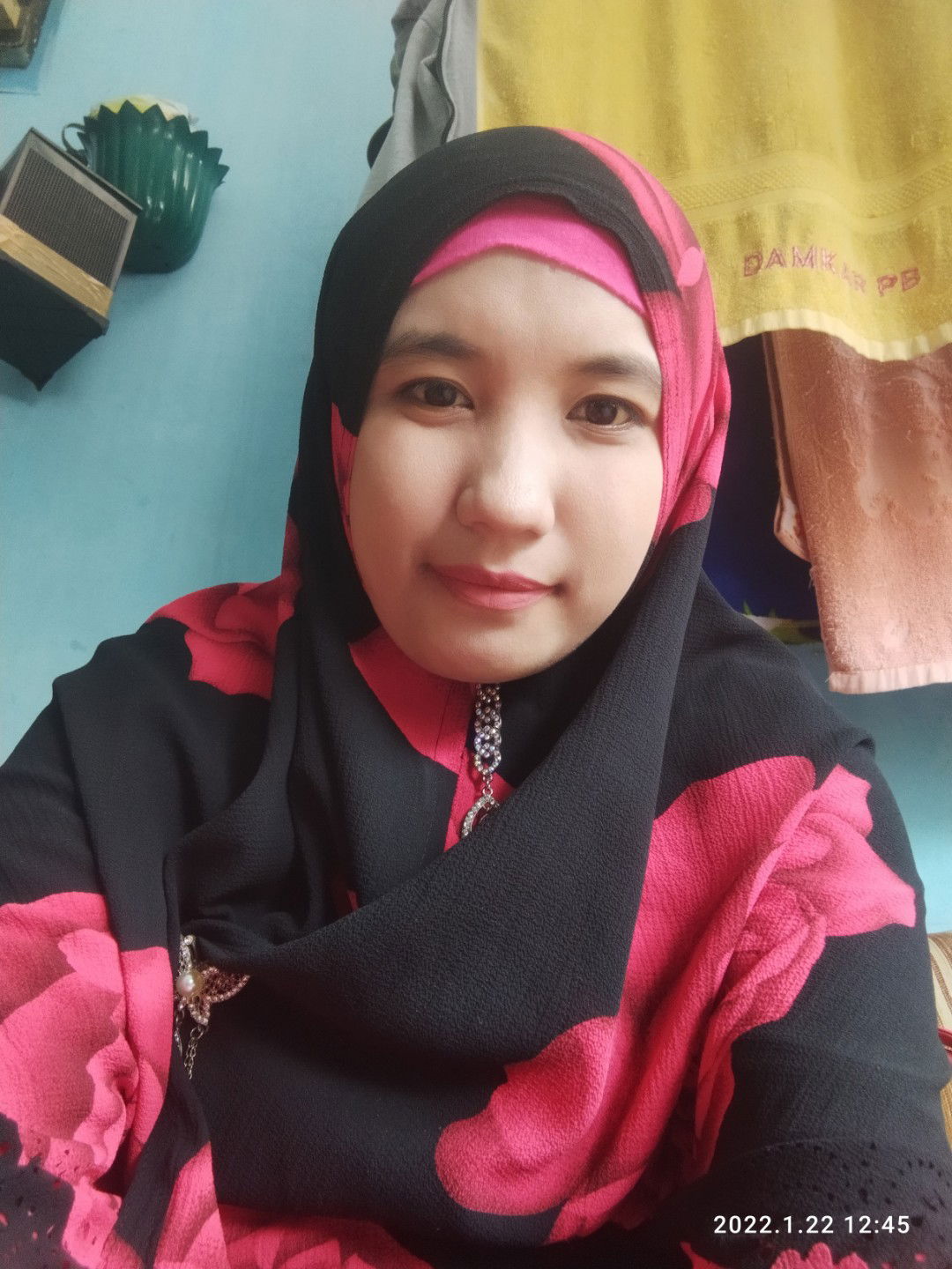 Yunie Kustono profile icon