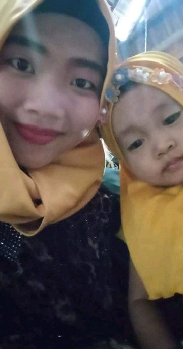 Noor Fitriani profile icon