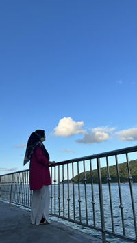 puteri farah profile icon