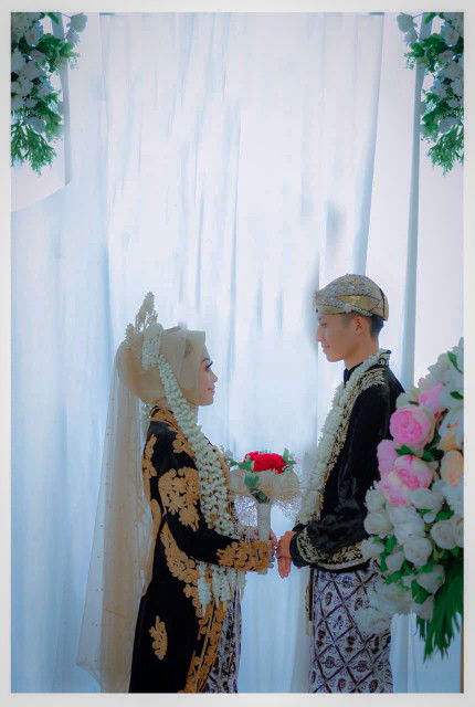 Khusnul Khotimah R profile icon