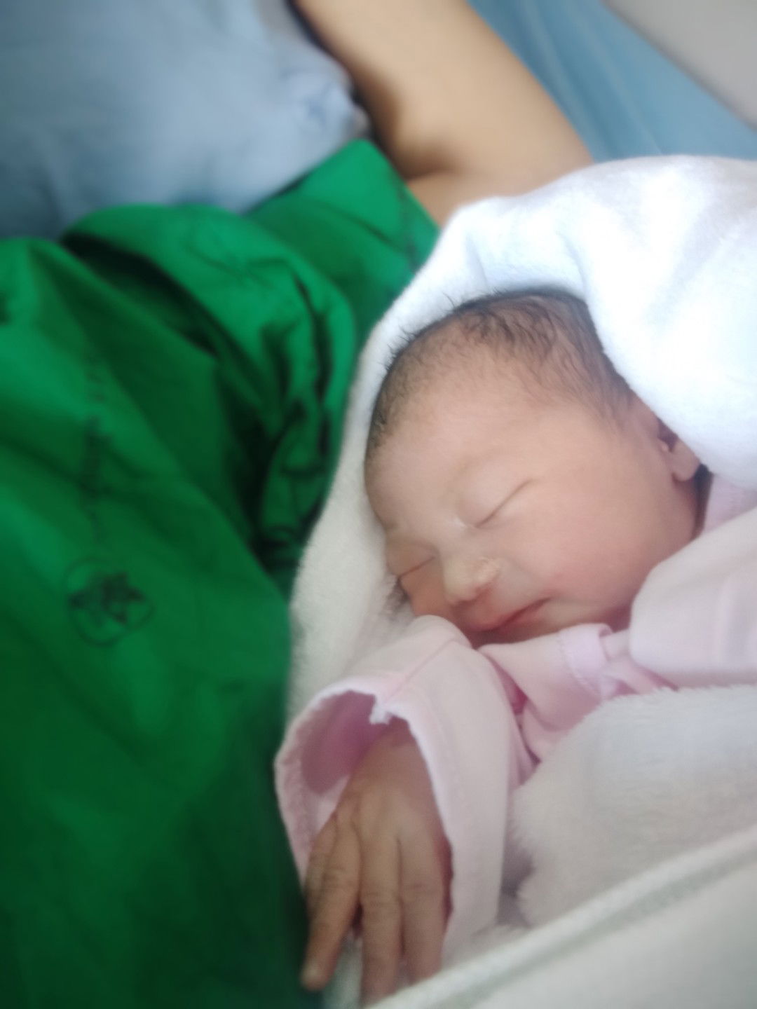 คลอดธรรมชาติ 38 สัปดาห์ น้ำหนัก 2540 กรัม