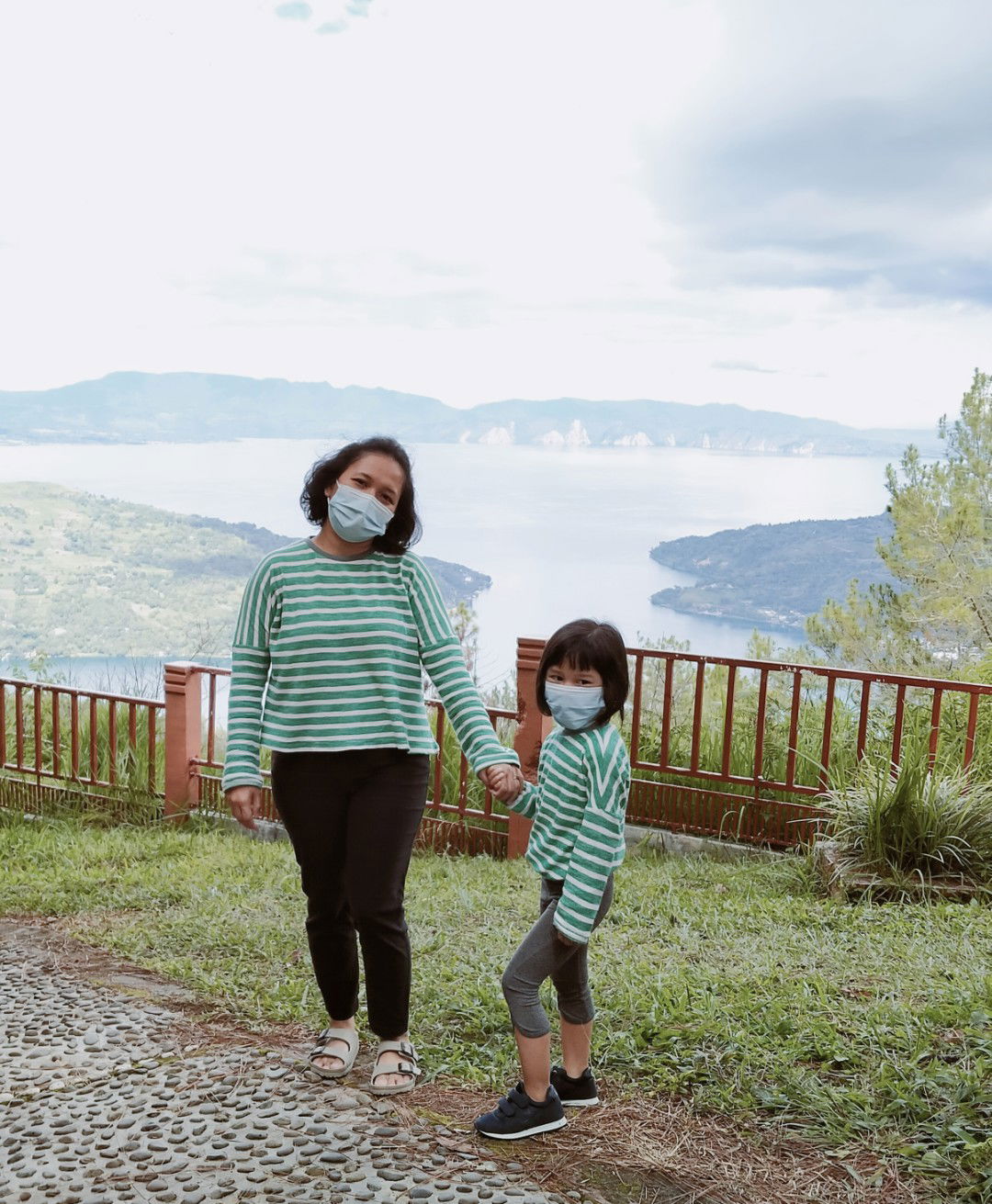 Ester Putri Cempaka profile icon