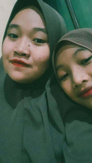 Nur Lailiyah profile icon