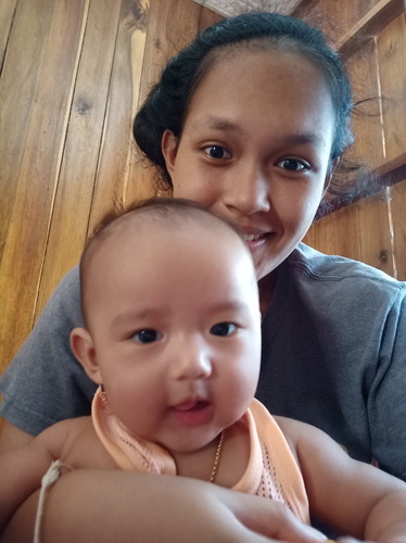 ลูกติดแม่มาก